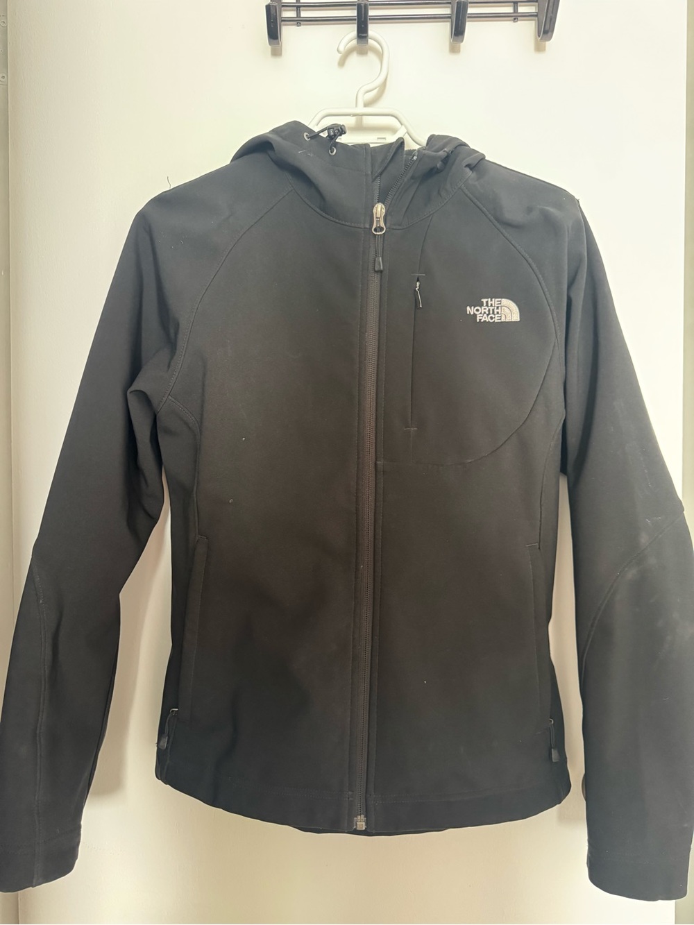 The North Face women Black Softshell Hooded Jacket